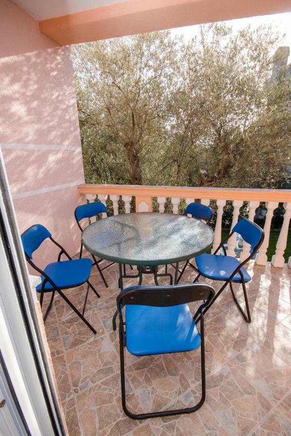 Apartments Duskic Utjeha Zewnętrze zdjęcie