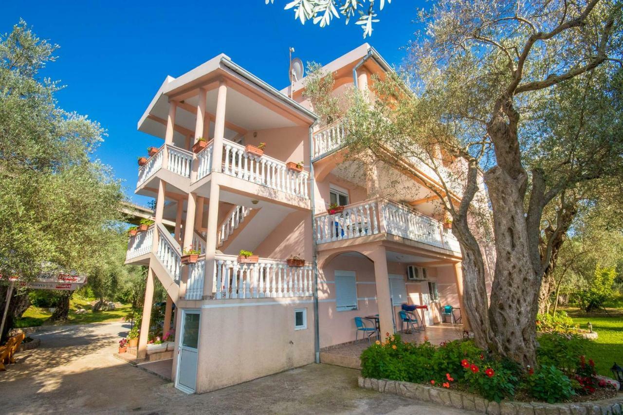 Apartments Duskic Utjeha Zewnętrze zdjęcie