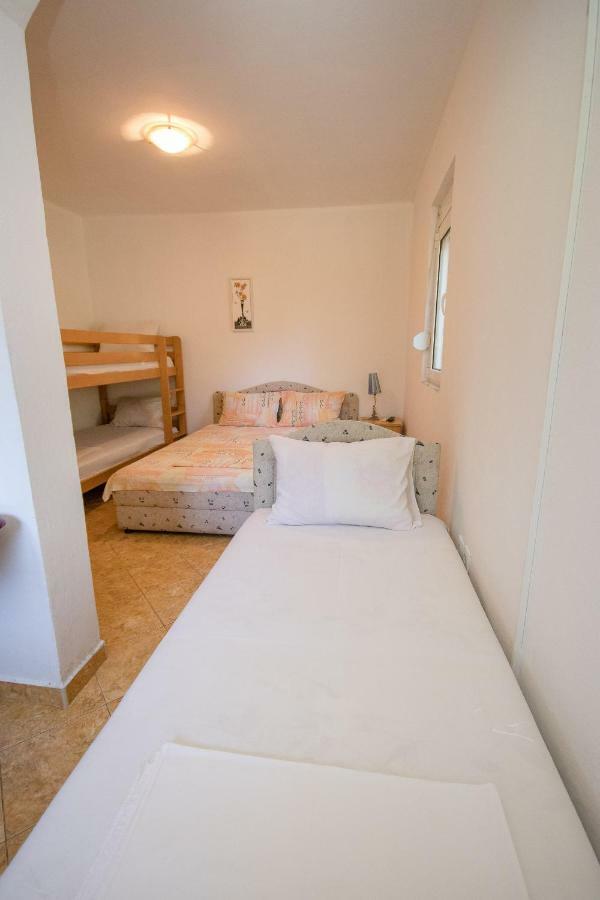 Apartments Duskic Utjeha Zewnętrze zdjęcie