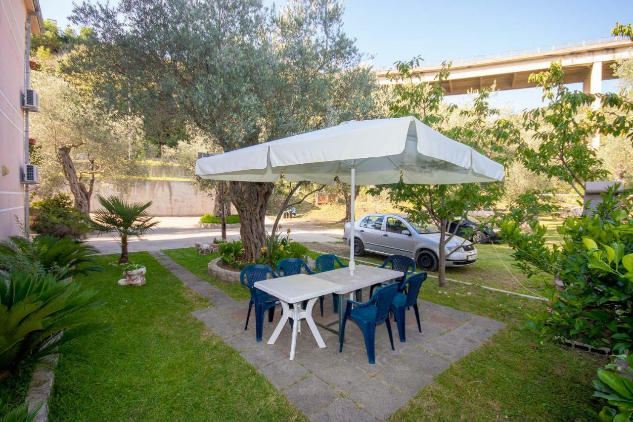 Apartments Duskic Utjeha Zewnętrze zdjęcie